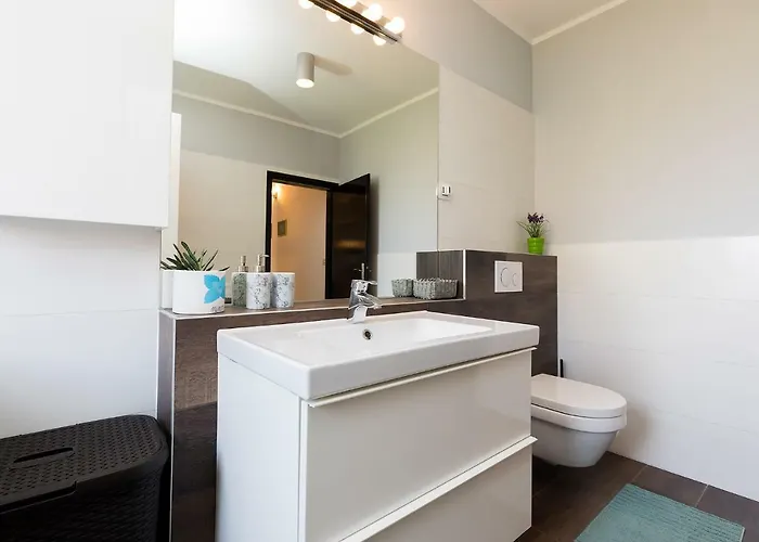 Πανσιόν Premium Sanja